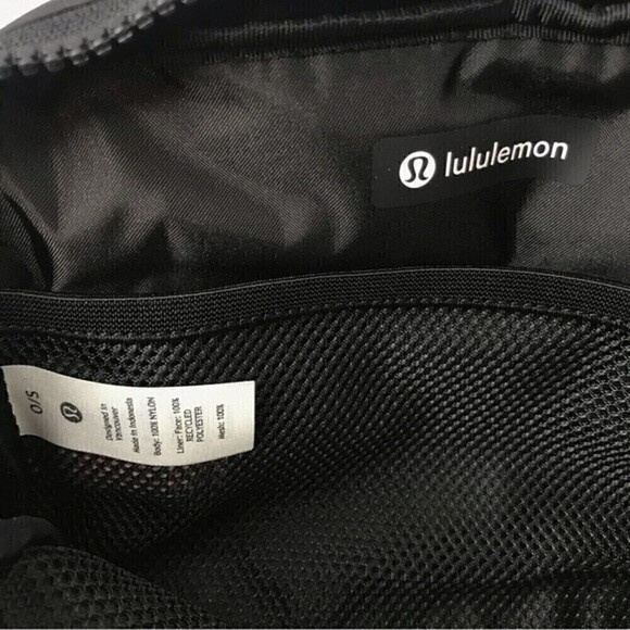 New! Lululemon Large Everywhere Belt Bag Black 2L - Picture 8 of 8